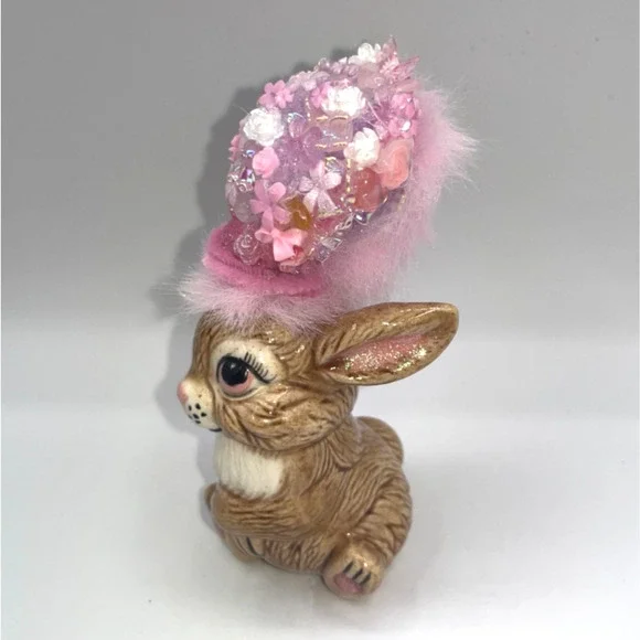 Vintage Ceramic Sitting Pretty Easter Bunny Poof Faux Fur Flower Hat Deb O. OOAK - Picture 16 of 16